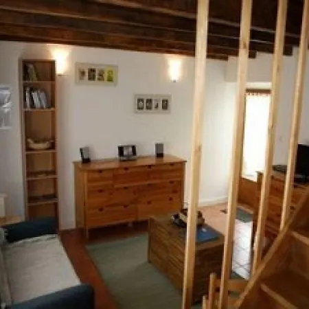 Dom wakacyjny House Au Refuge Du Criquet Gourdon